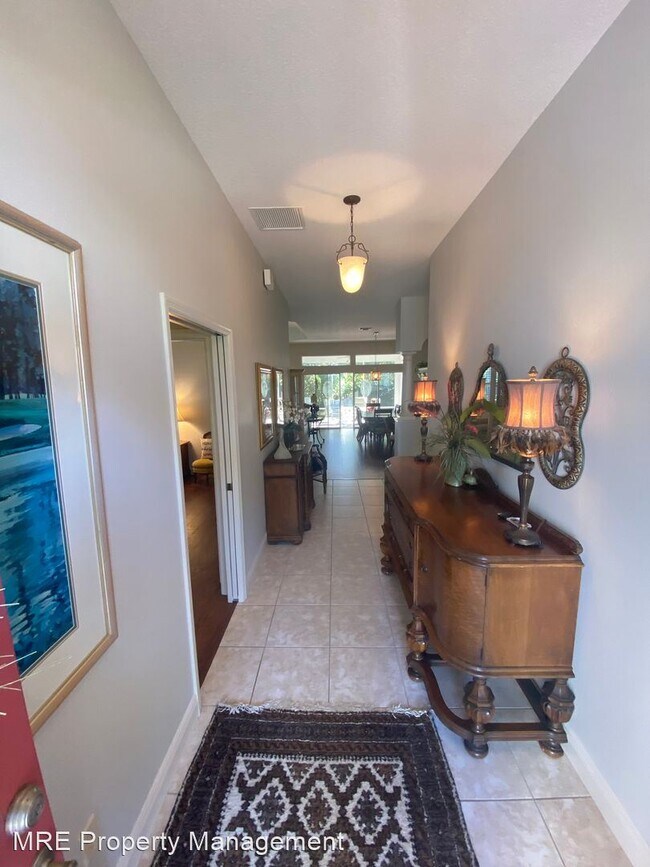 Building Photo - 3 br, 2 bath House - 947 Glencoe Ct.