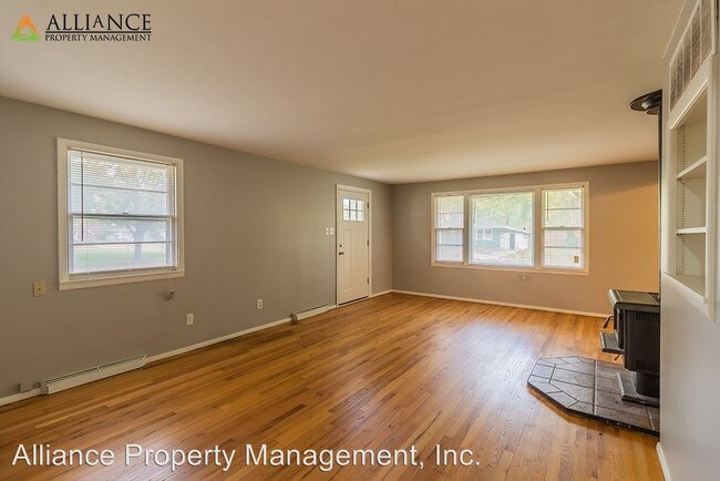 Foto del edificio - 3 br, 2 bath House - 2421 Brockman St