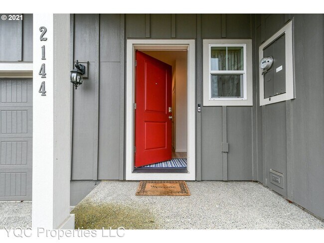 Building Photo - 3 br, 2.5 bath House - 2144 NE 115th Ct.