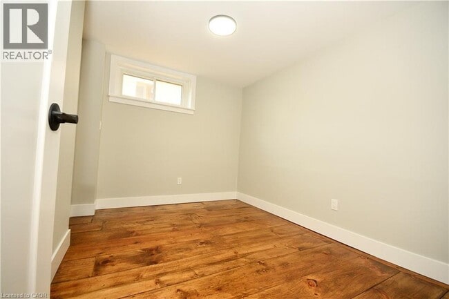 Building Photo - 118 Taylor Ave