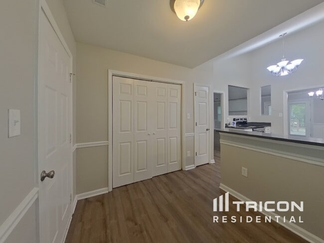 Building Photo - 10723 Spruce Knob Ln