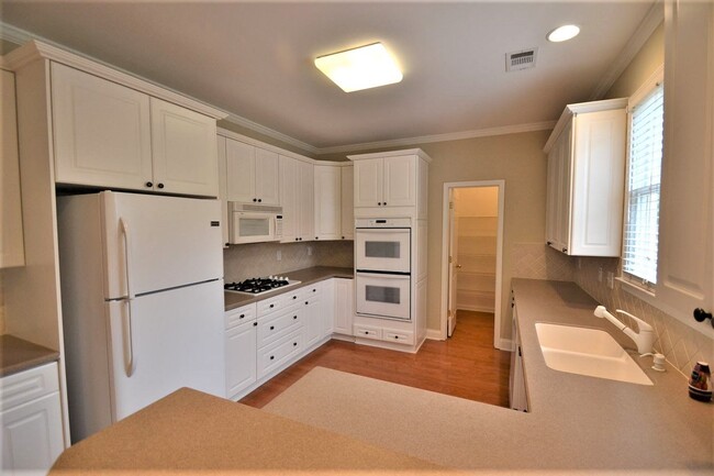 Building Photo - 3710 Rolling Creek Dr
