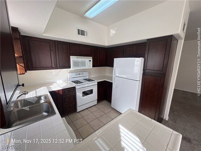 Foto del edificio - 520 Arrowhead Trail