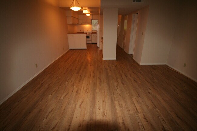 Building Photo - 11607 Acama St