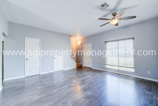 Foto del edificio - 18604 N 33rd Dr