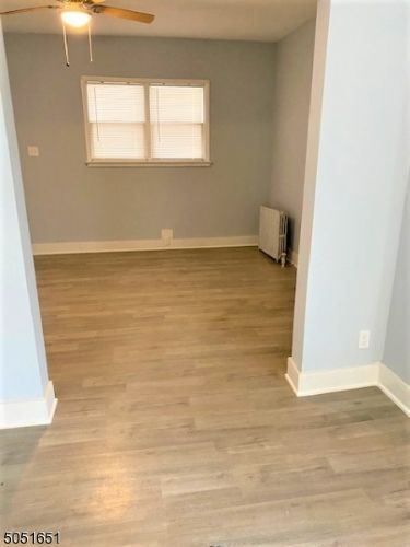 Building Photo - 40 Davis St