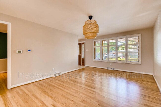 Foto del edificio - 6928 S Madison Way