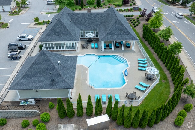 Pool - Palisades of Asheville