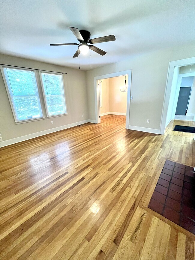 Building Photo - 306 Abercrombie Rd