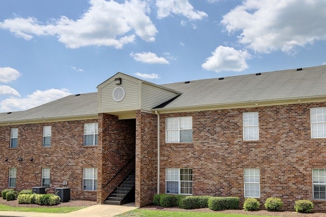 Building Photo - Parkwood Villa
