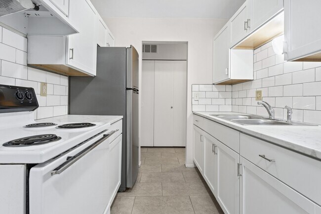 Foto del edificio - 4221 Quarry Rd