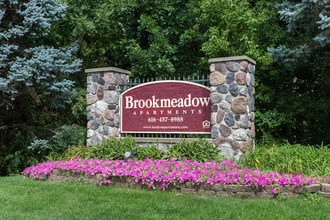 Building Photo - Brookmeadow Apartments