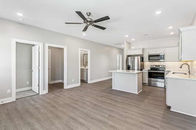 Foto del edificio - 105 Meadowbrook Dr