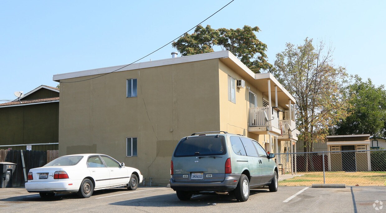 Primary Photo - 334 I St