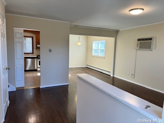 Building Photo - 2 Riviera Pl