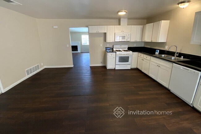 Foto del edificio - 12504 S Vermont Ave