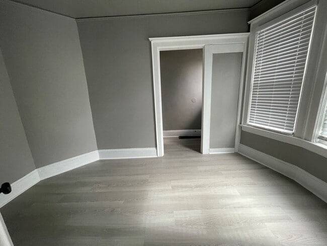 Foto del edificio - 3231-3233 N Buffum