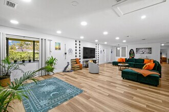 Building Photo - 13014 46th Ct N