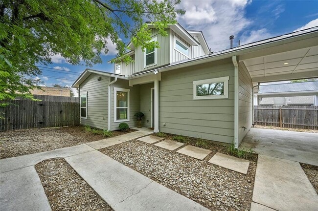 Building Photo - 4707 Rosedale Ave
