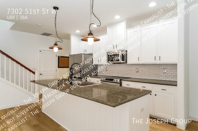 Foto del edificio - 7302 51st St W