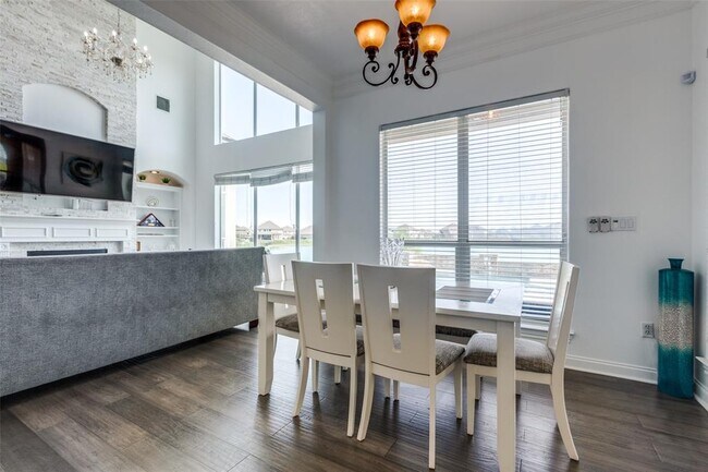 Foto del edificio - 8 Cypress Point Ct