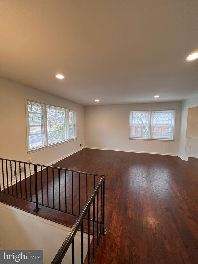 Building Photo - 12991 ORLEANS St