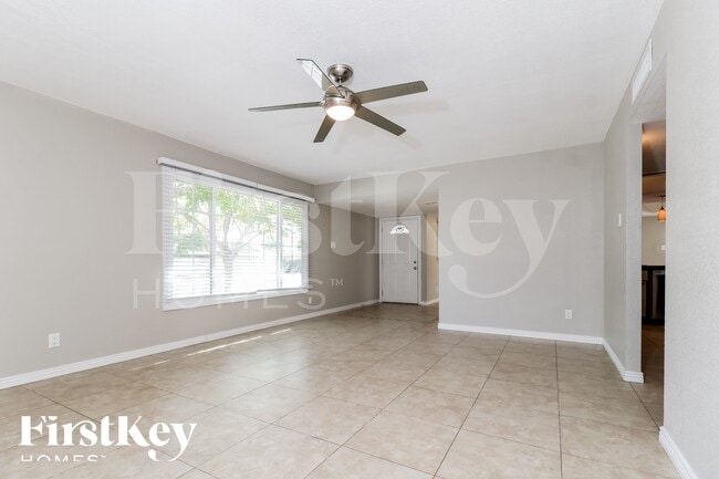 Building Photo - 6836 S Terrace Rd