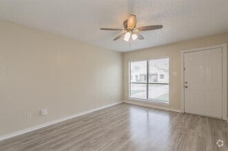 Building Photo - 2760 Parkchester Dr
