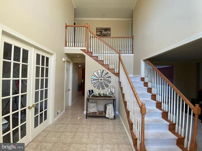 Building Photo - 5 Corbin Dr