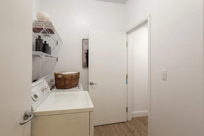 A bright and well-maintained 1-bedroom, 1-... - A bright and well-maintained 1-bedroom, 1-... Apartment