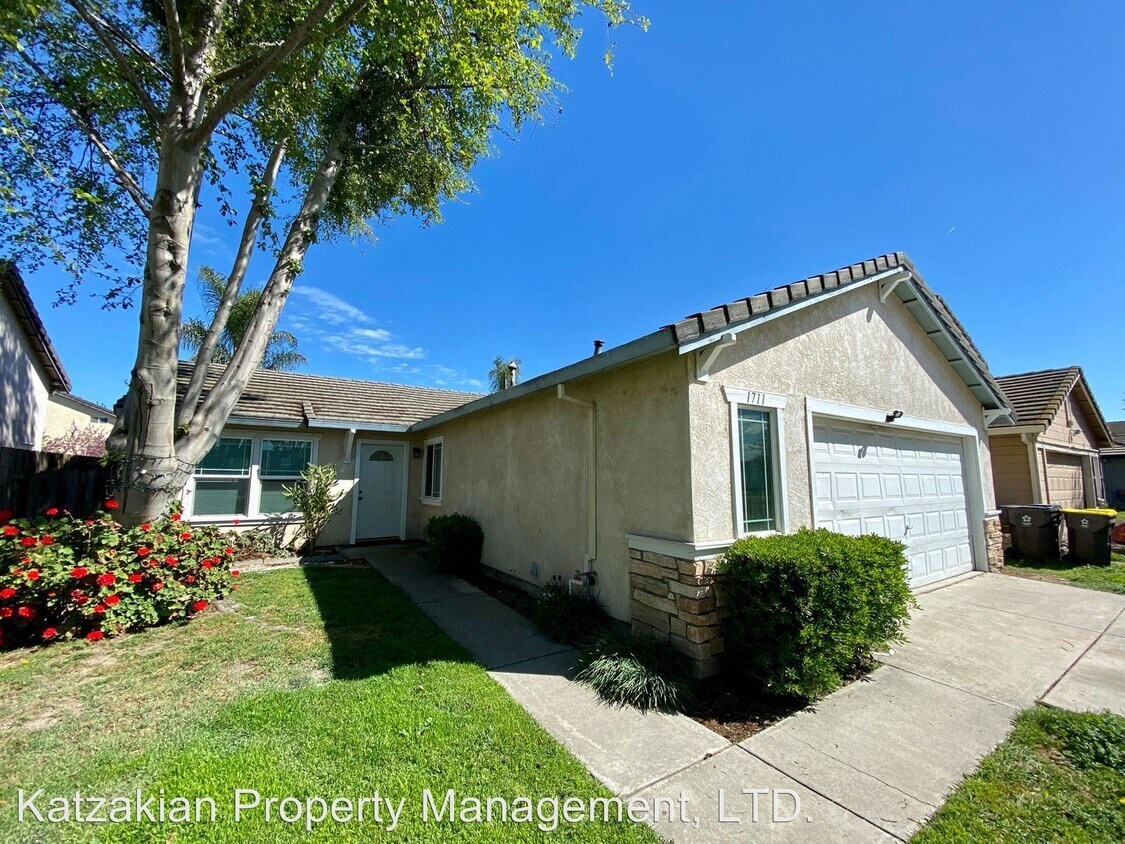 Primary Photo - 3 br, 2 bath House - 1711 William Moss Blvd.