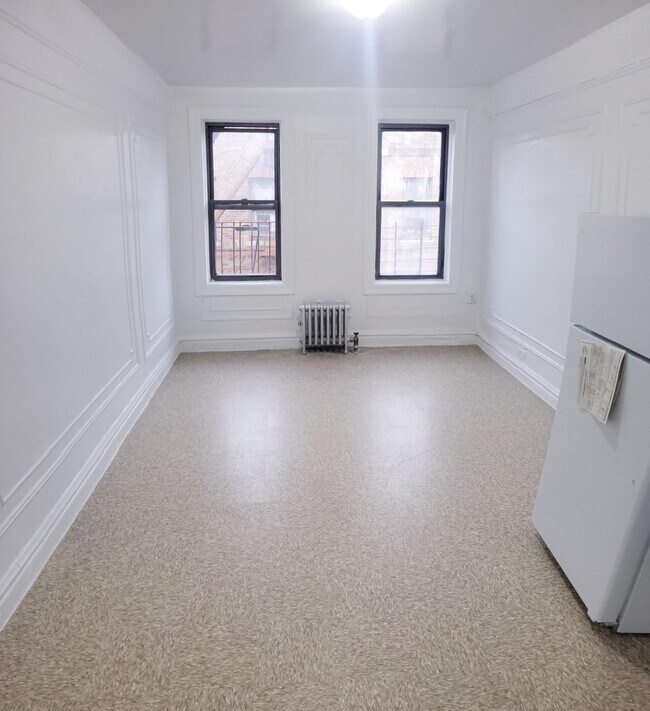 735 Walton Ave Unit F4, The Bronx, NY 10451 Room for Rent in The