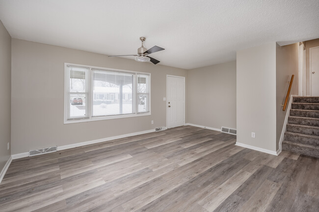 Living Room - 3432 Somerset Dr