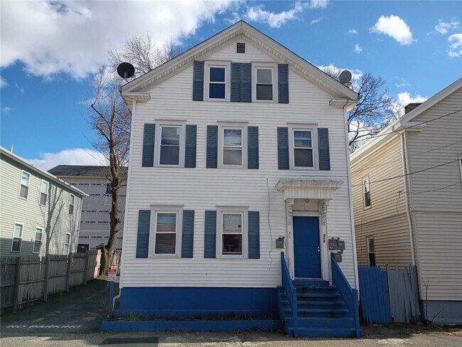 Building Photo - 278 Sayles St