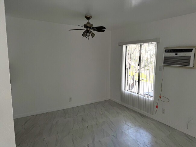 Foto del interior - Churchill Court Apartments