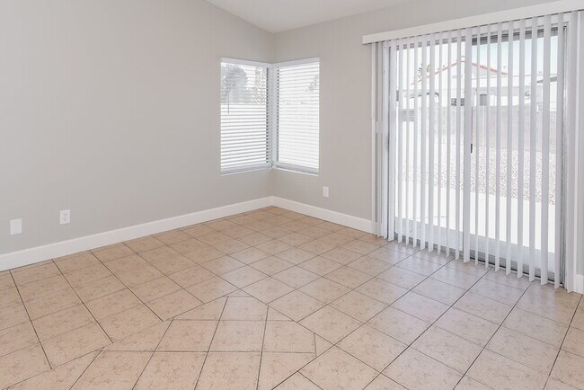 Building Photo - 5004 Crystal Breeze Ln