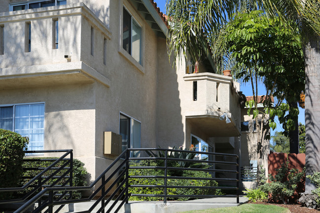 Building Photo - Pacific Beach