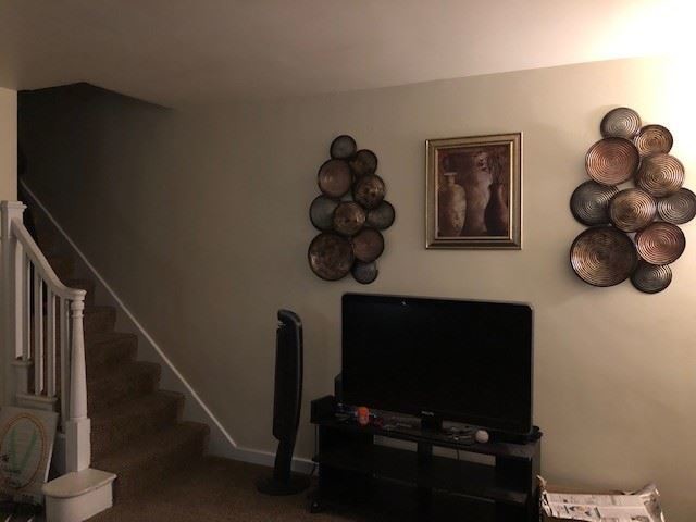Foto del edificio - 3 br, 1 bath House - 257 LOCUST STREET