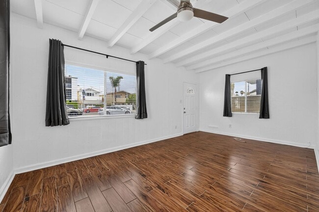 Building Photo - 1815 W Balboa Blvd