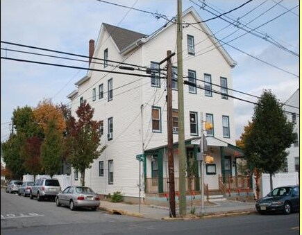 Foto del edificio - 73-75 Barbour Ave