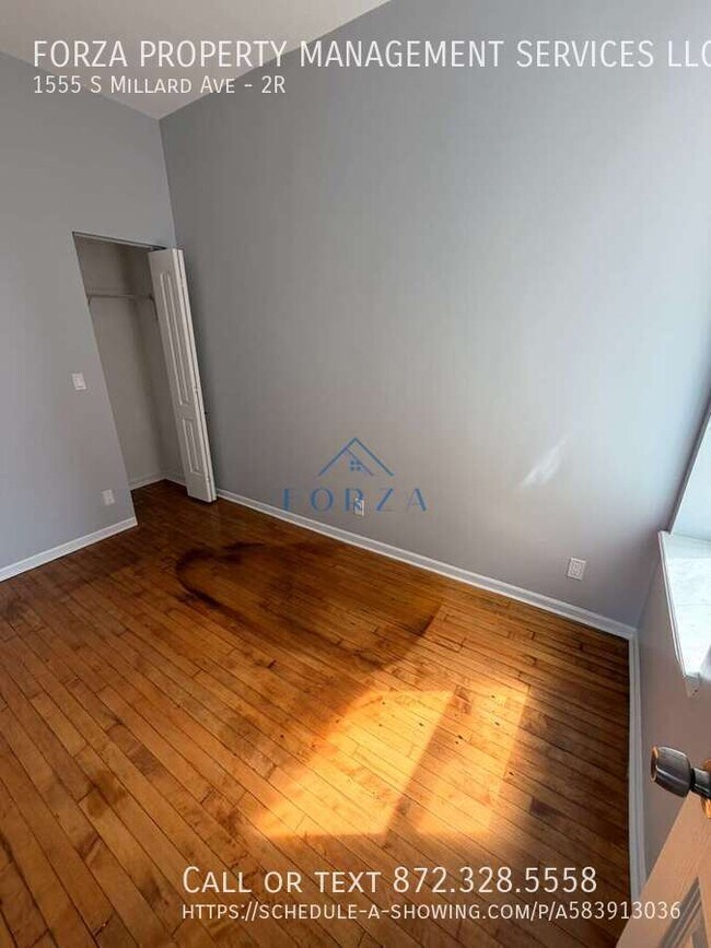 Foto del edificio - 1555 S Millard Ave