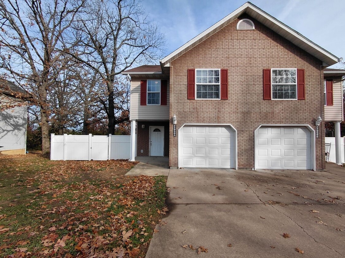 Primary Photo - 22650 Hollow Oak Ln