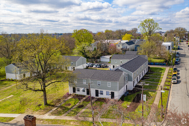 Building Photo - Glenwood Hill Townhomes