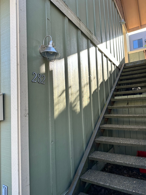 Building Photo - 282 NE 4th St