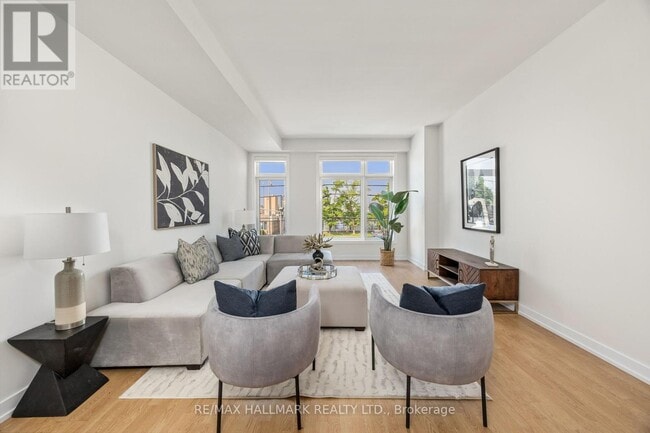 Photo du bâtiment - 1571 Midland Ave