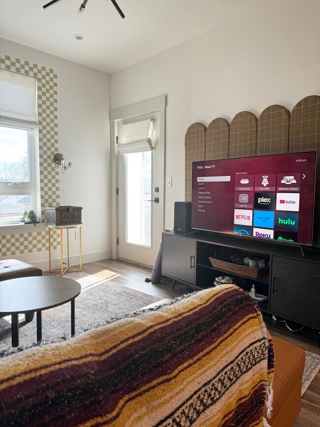 Building Photo - 1590 Ingalls St