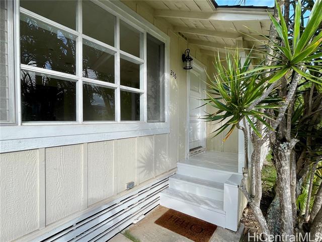 Building Photo - 256 Maluniu Ave