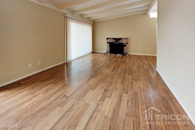 Building Photo - 1115 Coronel Ave