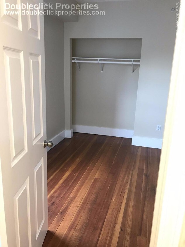 Building Photo - 59 Chelsea St