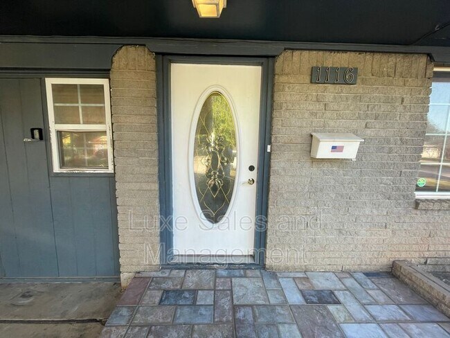Building Photo - 1116 Harrington Dr